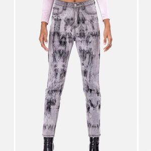 🚨NEVER WORN🚨 Adika Mono Tie-Dye Jeans | MOM